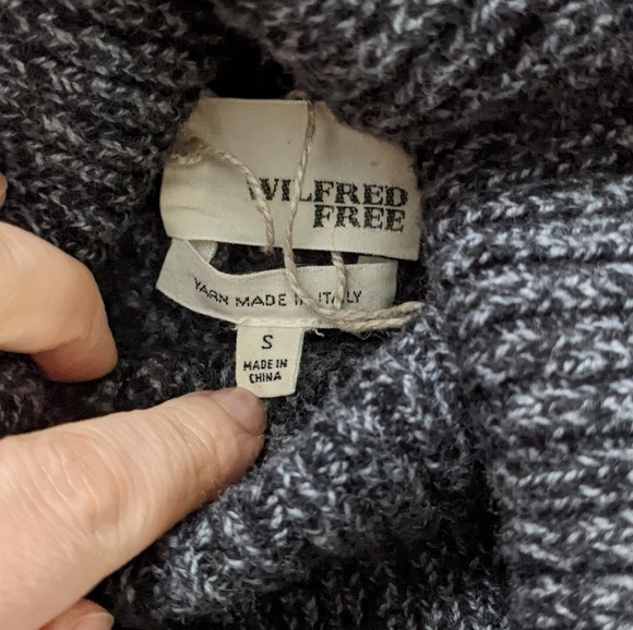 ARITZIA Wilfred Lin wool sweater in heather Grey Small @Z - Picture 8 of 9